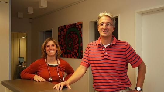 Teamarbeit: Dr. Christian Lyncker und Dr. Alexandra Macherey bilden in Vettweiß eine Praxisgemeinschaft.